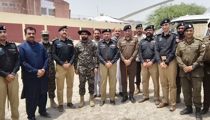 Inspector General of Police Zulfiqar Hameed (centre) in a group photo with police officials during his visit to remote posts of the province in Southern districts on May 20, 2025. — Screengrab via Facebook@pakhtunkhwapolice