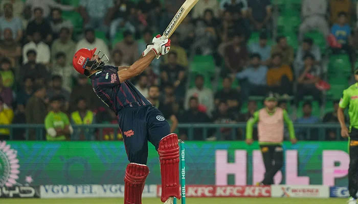 Karachi Kings batter Irfan Niazi in action during clash against Lahore Qalandars in the Pakistan Super League (PSL) 10 at Gaddafi Stadium, Lahore, May 4, 2025. — PCB