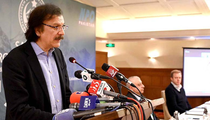 Special Assistant to the Prime Minister on industries and production, Haroon Akhtar Khan, addressing a ceremony. — APP/File