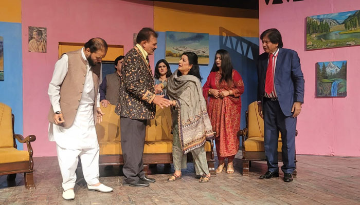 Actors perform  the drama Rishte Aur Ferishte at Punjab Arts Council (PAC) Rawalpindi on May 25, 2025. — Facebook@artscouncilrawalpindi