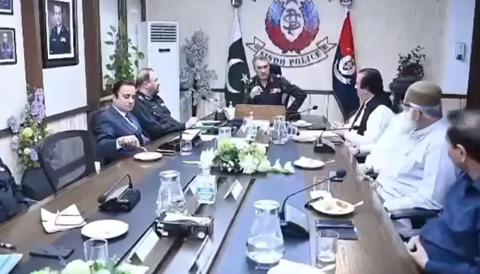 Sindh Inspector General of Police Ghulam Nabi Memon chairs a high-level meeting with representatives of various goods transport associations at the Central Police Office (CPO) on May 26, 2025. — Screengrab via Facebook@sindhpolicedmc
