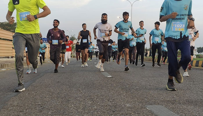 Runners taking part in a running event. — Facebook@KurKarachiRuners/File
