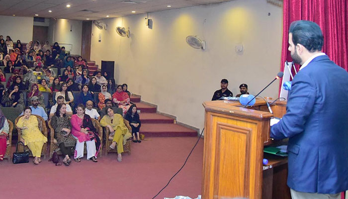 Parliamentary Secretary for Information and Broadcasting, Barrister Danial Chaudhry addressing youth at Fatima Jinnah Women Universitys Media Literacy Summit 2025 in Rawalpindi on May 27, 2025. — NNI