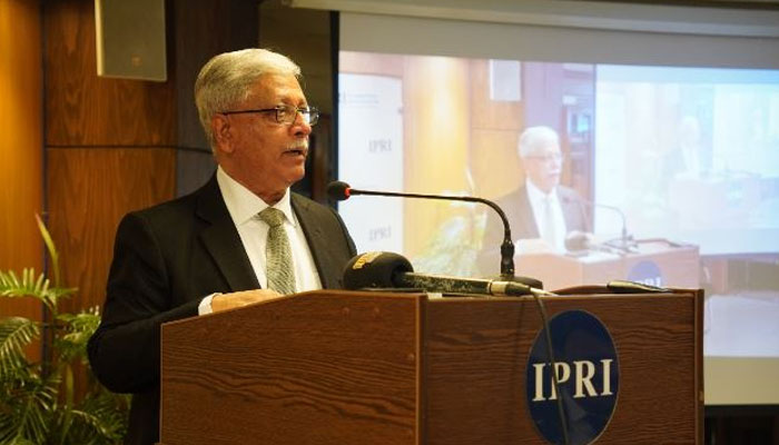 Lieutenant-General (retd) Khalid Ahmed Kidwai. —APP/File