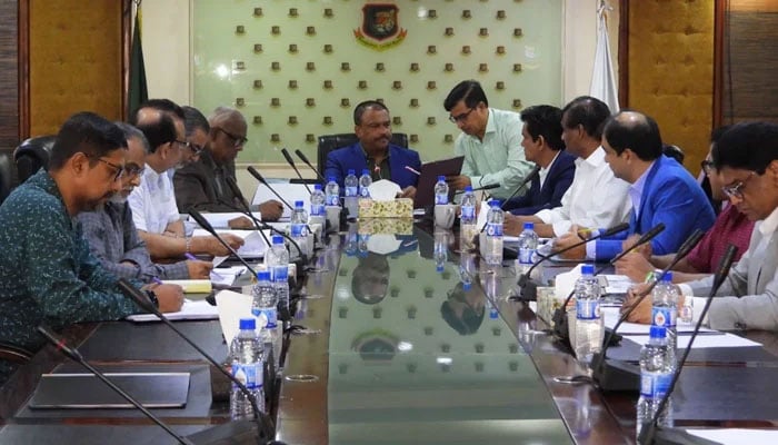 Former cricketer Faruque Ahmed (centre) chairs BCB meeting in Dhaka on October 30, 2024. — BCB