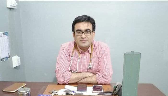 Chief Executive Officer of the Rawalpindi Health Authority  Dr Asif Arab Khan Niazi looks on in this image. — APP/File