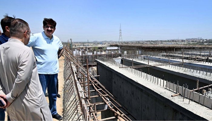 Sindh Chief Minister, Syed Murad Ali Shah reviews the progress of the under-construction ramp on Shahrah-e-Bhutto during his inspection visit near the Quaidabad Interchange in Karachi on April 3, 2025. — PPI