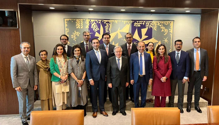 Pakistan’s parliamentary delegation, led by Bilawal Bhutto Zardari, poses for a group photo with United Nations Secretary-General António Guterres following their meeting at the UN Headquarters in New York on 3 June 2025. — X/@BBhuttoZardari