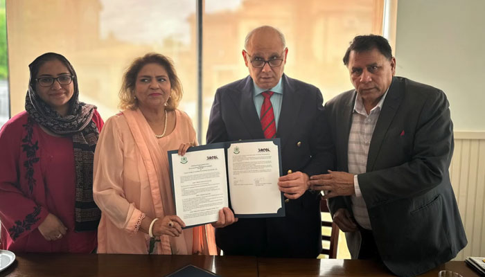 President of the IWCCI, Samina Fazil (centre left), pictured with TACCI-USA President Dr Ali Koçak (centre right), after signing an MOU on June 2, 2025. — Facebook@IWCCI