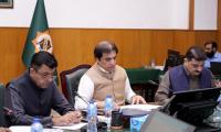 Abbasi for solarising 155 railway stations by Dec 31