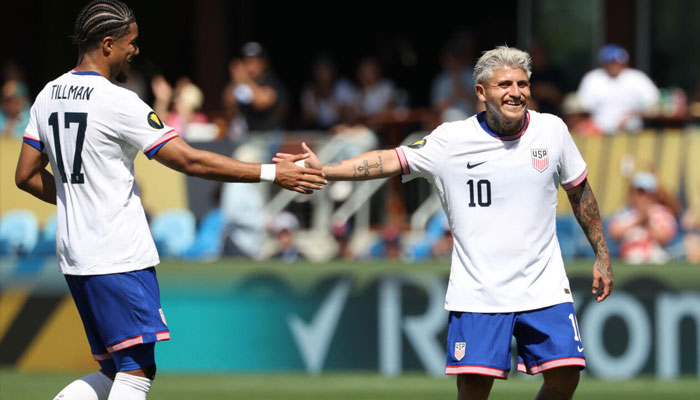 Diego Luna (left) and Malik Tillman. —AFP/File