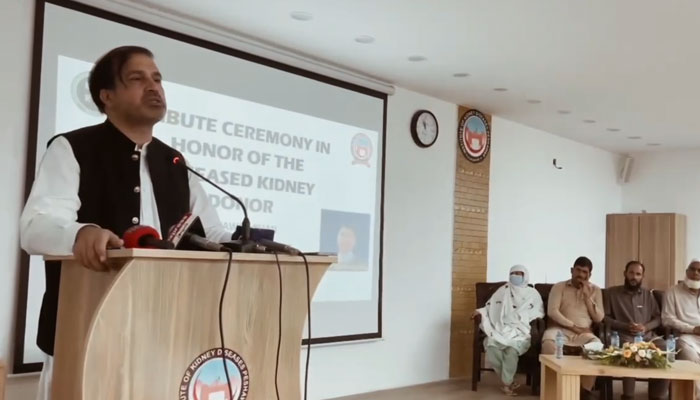 Adviser to Chief Minister on Health Ihtisham Ali addresses a ceremony at the Institute of Kidney Diseases to pay a tribute to late Jawad Khan on June 17, 2025. — Screengrab via Facebook@PTIKPOfficial