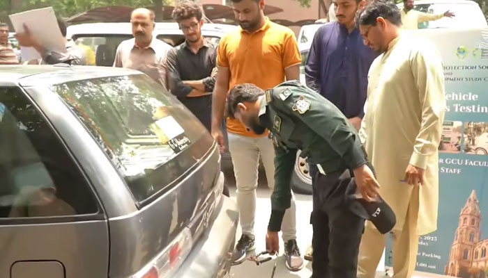Official of the EPA are checking the fitness of smoke-emitting vehicles through automatic automation at the GCU, Lahore on June 18, 2025. — Facebook@gcuniversitylhr1