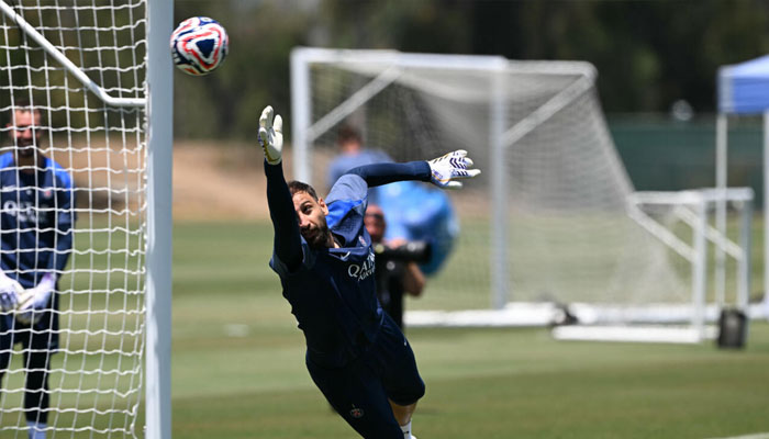 Paris Saint-Germains Italian goalkeeper Gianluigi Donnarumma training at the University of California. —AFP/File