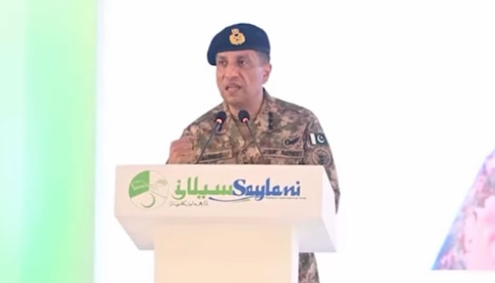 Director General Inter Services Public Relations (ISPR) Lt. Gen. Ahmad Sharif Chaudhry addressing students from Salayni IT Programme, Karachi on June 19, 2025. — Screengrab via ISPR
