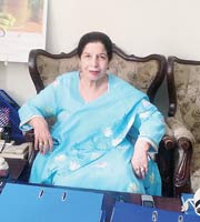 Mrs Mumtaz Qureshi