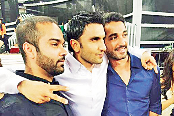 Caught-on-camera: Faraz Manan with Bollywood actor Ranveer Singh and Shoaib Shafi.