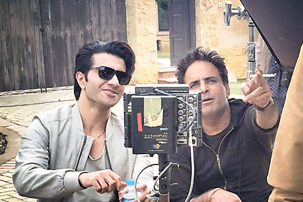 BTS: Feroze Khan with director Anjum Shahzad during the making of the film.
