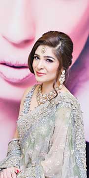 The elegant winter bride