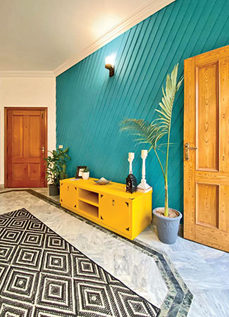 Breaking through her clutter