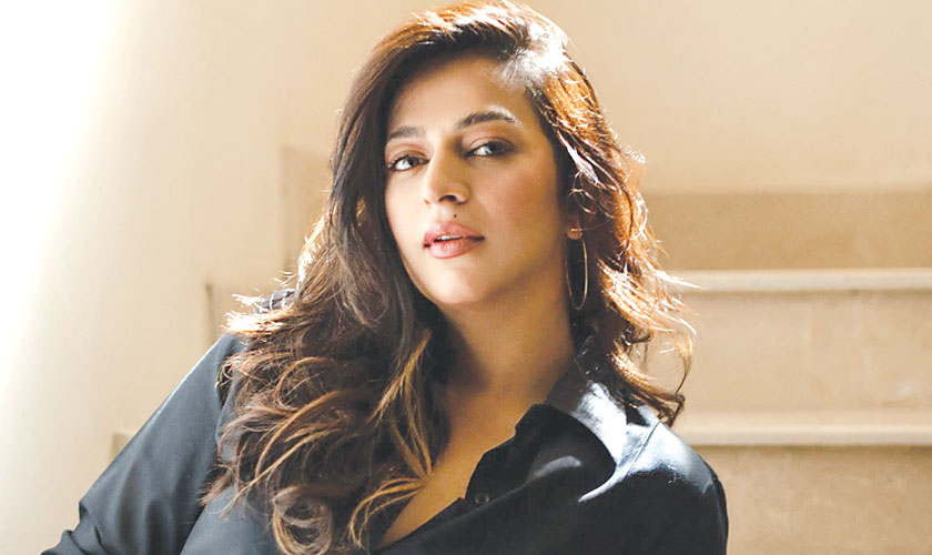 “I don’t see a problem with using natural makeup or no makeup” – Hiba Ali Khan