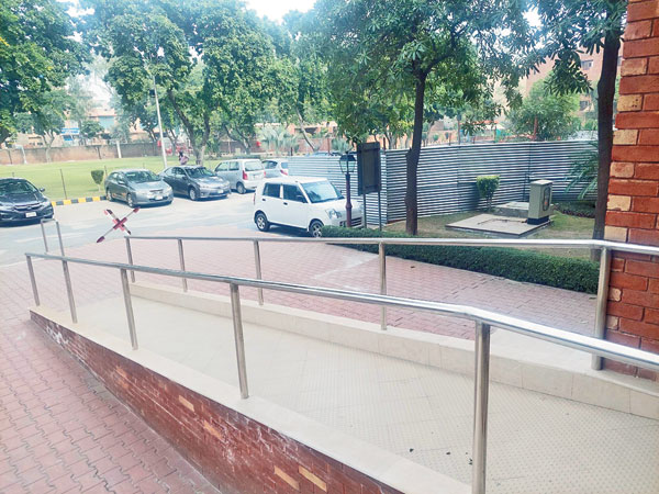 Inclusive space ramp