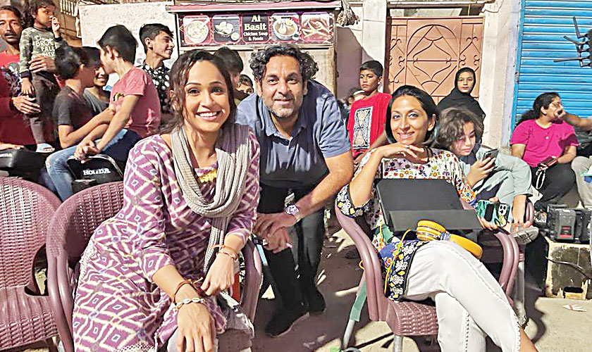 Faryal Mehmood, Abid Aziz Merchant and Iram Parveen Bilal on the set of Wakhri