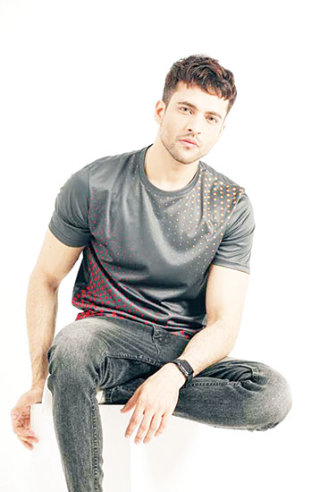 The striking Mubesher Rauf