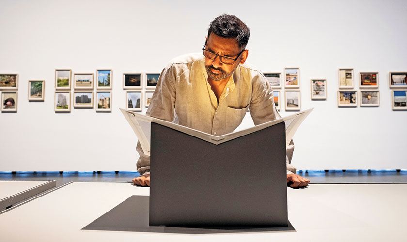 Imran Qureshi & Nada Raza at the Exhibition, Vanishing Points at Alserkal Art Week in Dubai. Courtesy of Alserkal Avenue.