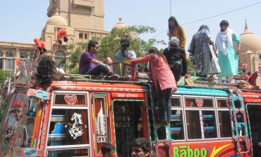 Bus-tling through Saddar