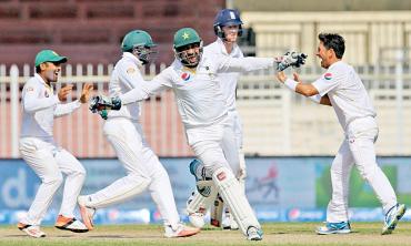 Cricket: Pakistan rising