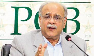 Mo Farah, Najam Sethi and PHF’s foreign option