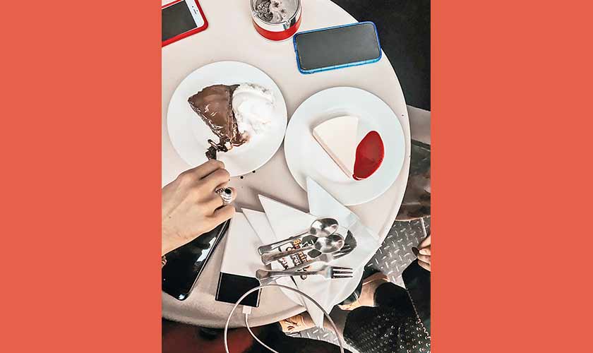 Islamabad’s favorite place: Burning Brownie. The one place where Islamabadis know they will bump into a familiar face every time. Famous for its desserts, if you’re a fan of meetha, you have to pay Burning Brownie a visit! The cheesecake is a must-try.