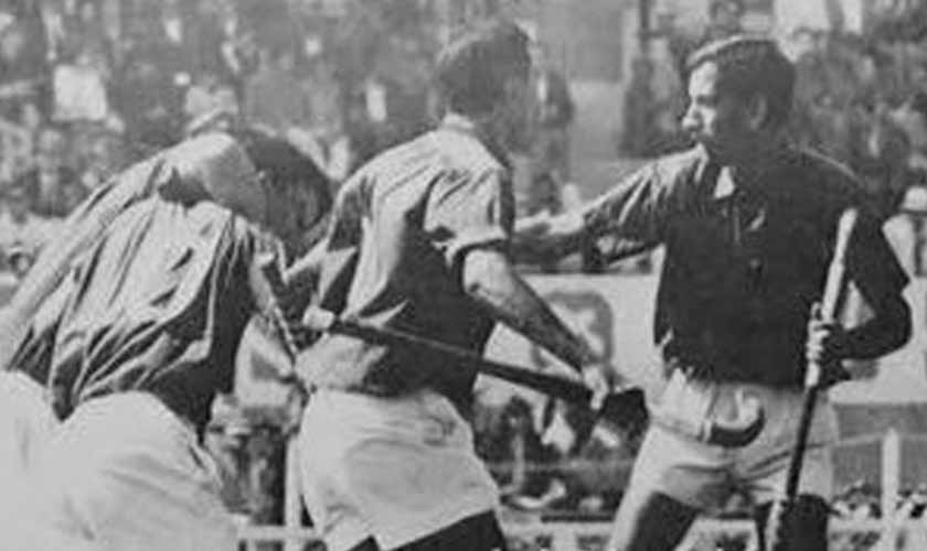 1968 Oympics – Pakistan celebrate a goal in final – Gulraiz far Right