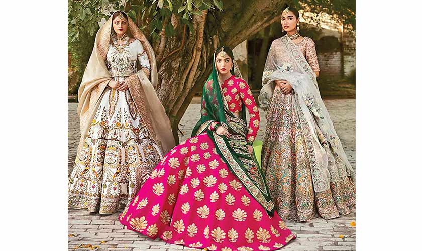 NEWS OF THE WEEK! Sana Javed and Feroze Khan share their first looks from Ay Musht e Khaak