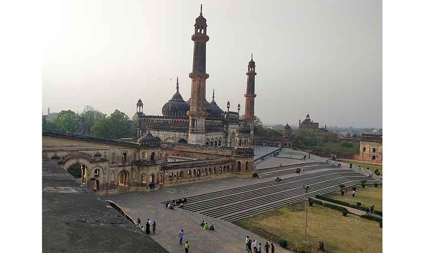 Asfi Mosque from the top of Bada Imambada.