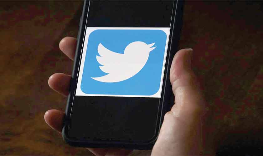 Social media and city management