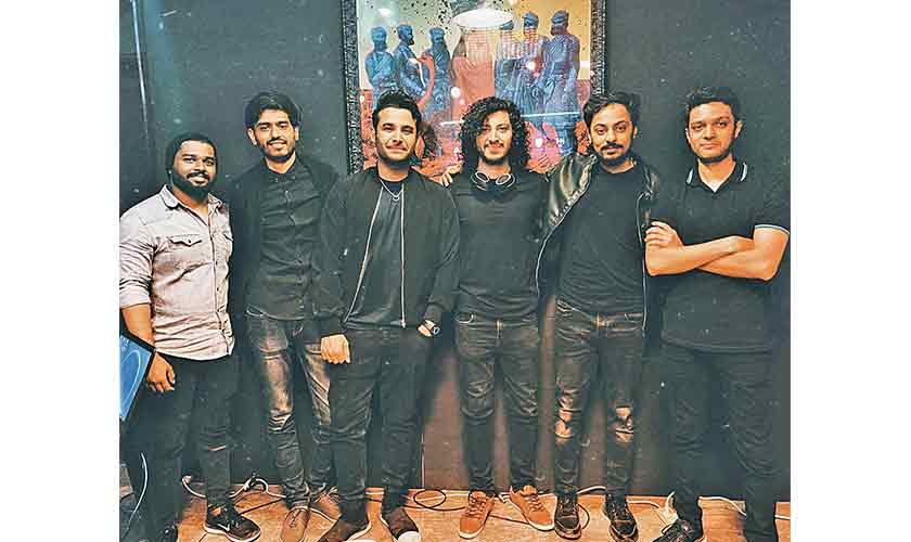 Kashmir, a music group featuring Bilal Ali, Vais Khan, Usman Siddiqui, Shane J. Anthony, Zair Zaki, and Ali Raza are friends first, and that musical chemistry shows in their studio work as well as live shows.