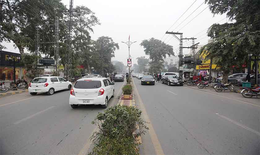 MM Alam Road is decidedly Lahore’s fashion boulevard cum food street. — Photos by Rahat Dar
