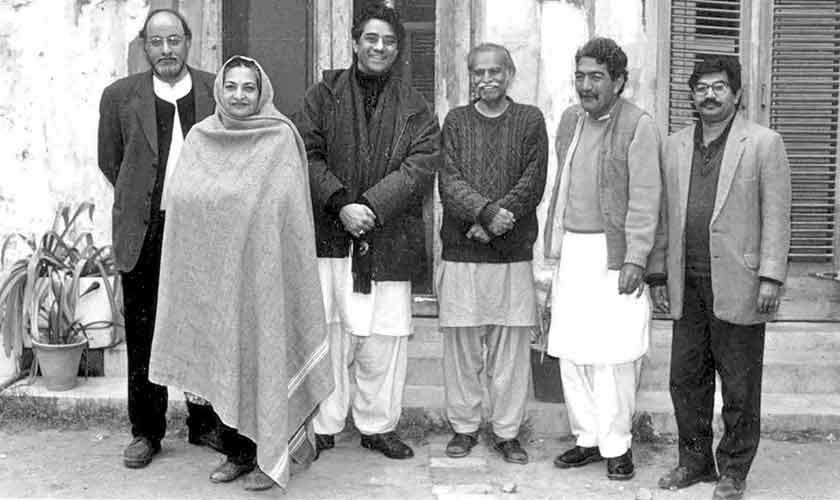 Some members of Sangat at 49 Jail Road, Lahore, 1998. (From left to right) Amarjit Chandan, Samina Hassan Khalid Busra (late) Najam Hosin, Anwar Ch (late) and the author. ---- Image by Shahid Mirza