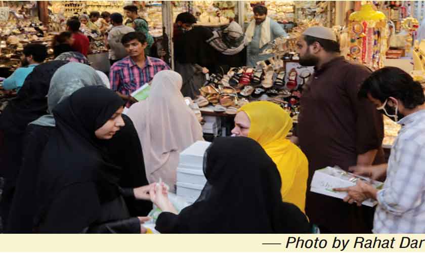 Nothing compares to the ronaq of Lahore