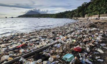 Plastic should be managed, not banned