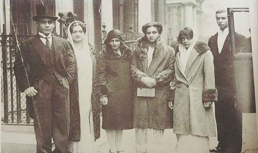 Travel writer Maimoona Sultan, second from left, with her husband, Nawab Hamidullah Khan, three daughters, and a Claridges’ footman, in London in 1932. Photo Wikipedia Commons.