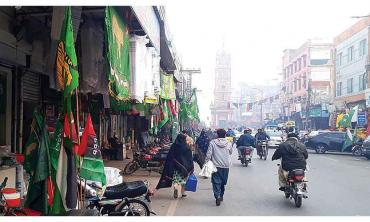 Bazaars abuzz as elections inch closer