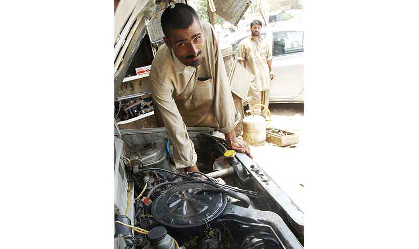 Mohammad Imtiaz, car mechanic