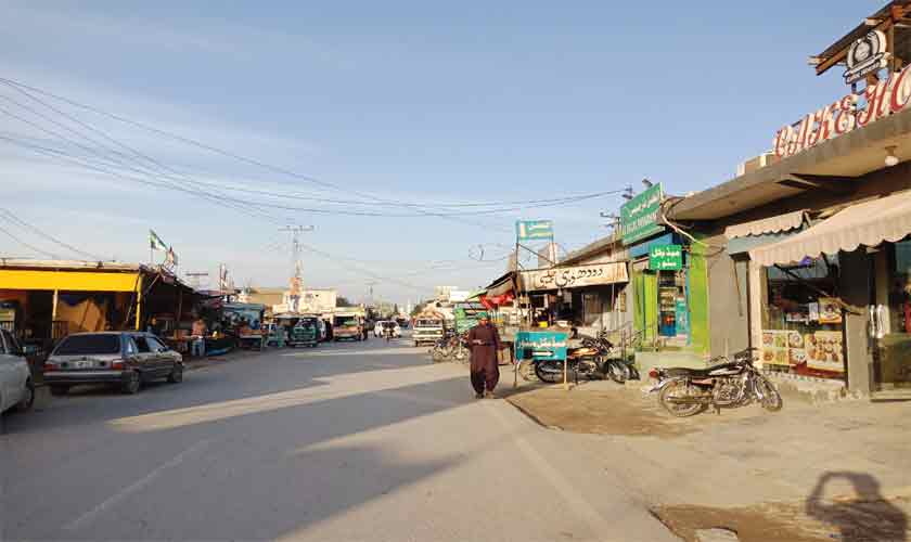 A view of Habib Chowk Bazaar.