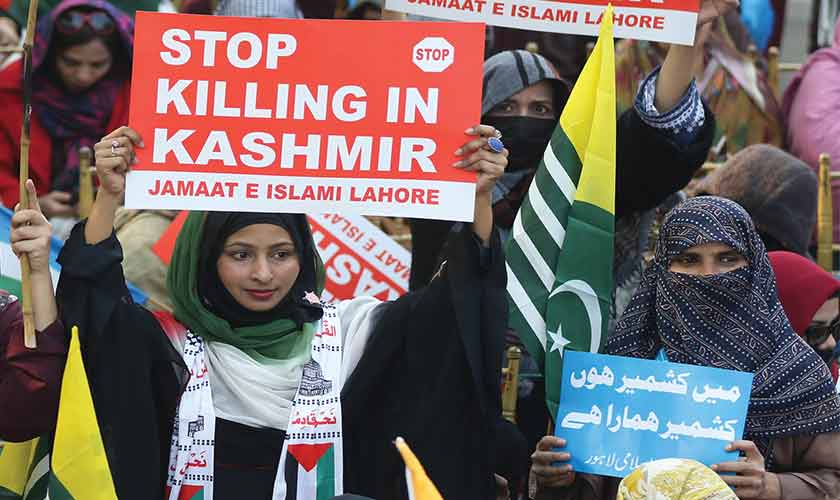 — Photo by Rahat Dar