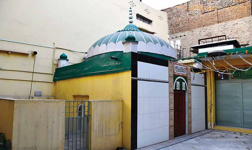 Shrine of Syed Haider Shah. — Photos by the author