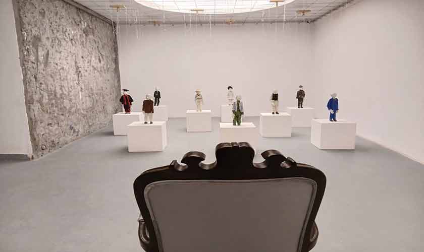 A specially designed chair connected to 9 puppets with help of multiple pulleys