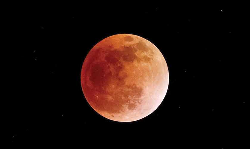 When the sky turned crimson